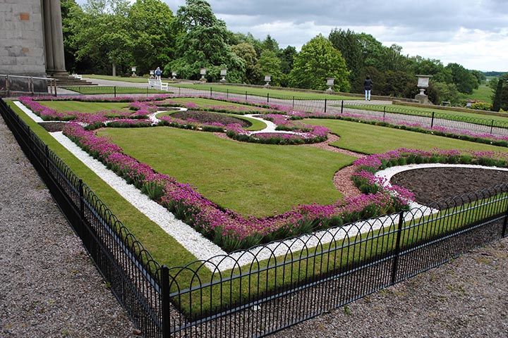 construct garden fences