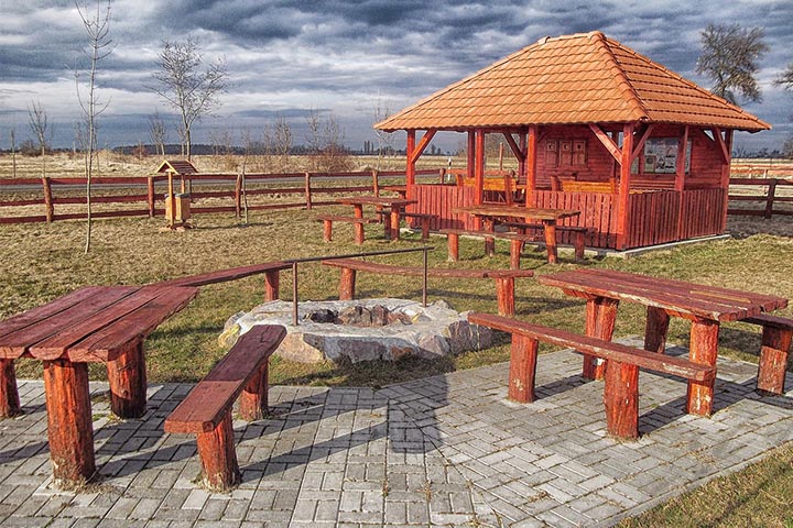 stucco and tile gas fire pit