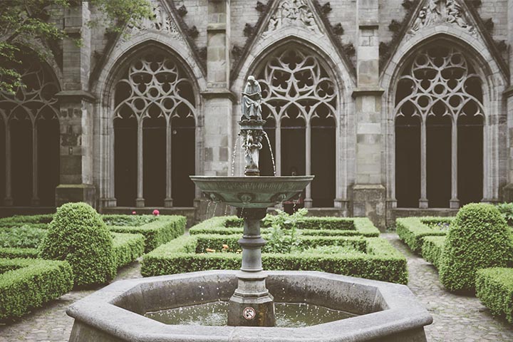 big fountain garden